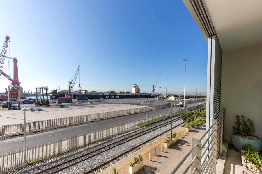 To Let 1 Bedroom Property for Rent in Foreshore Western Cape